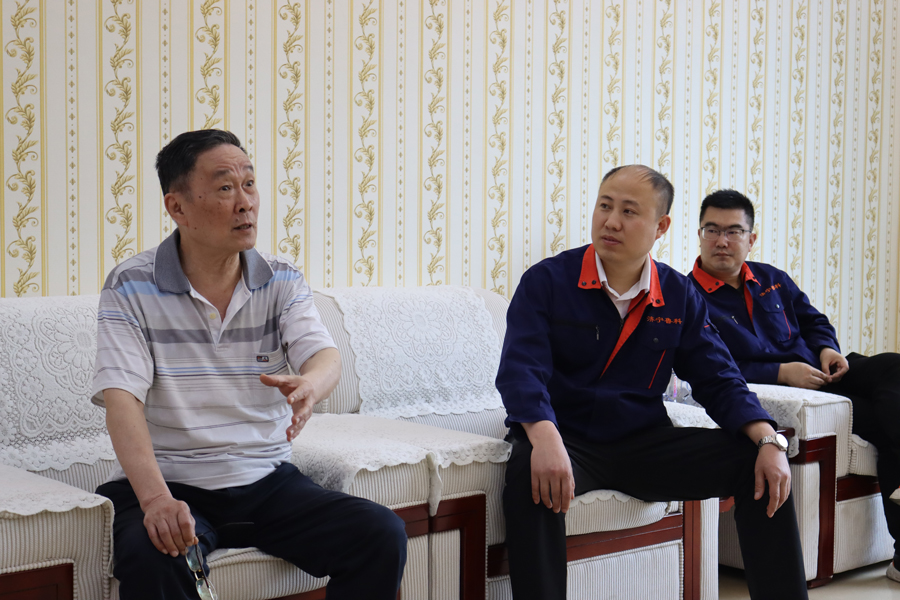 Prof. Jizhen Xia from Beijing Institute of Technology, Zhuhai visited Luke